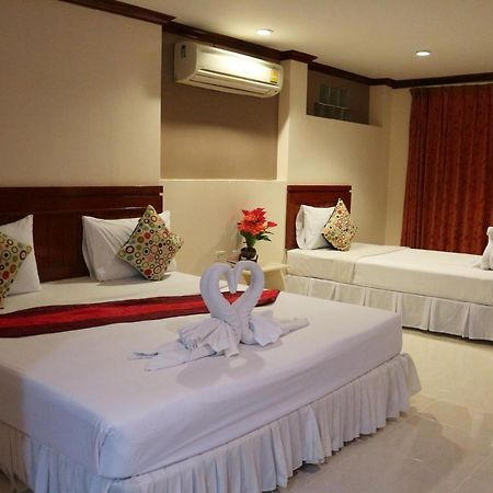 Хостел Benetti House Patong Экстерьер фото