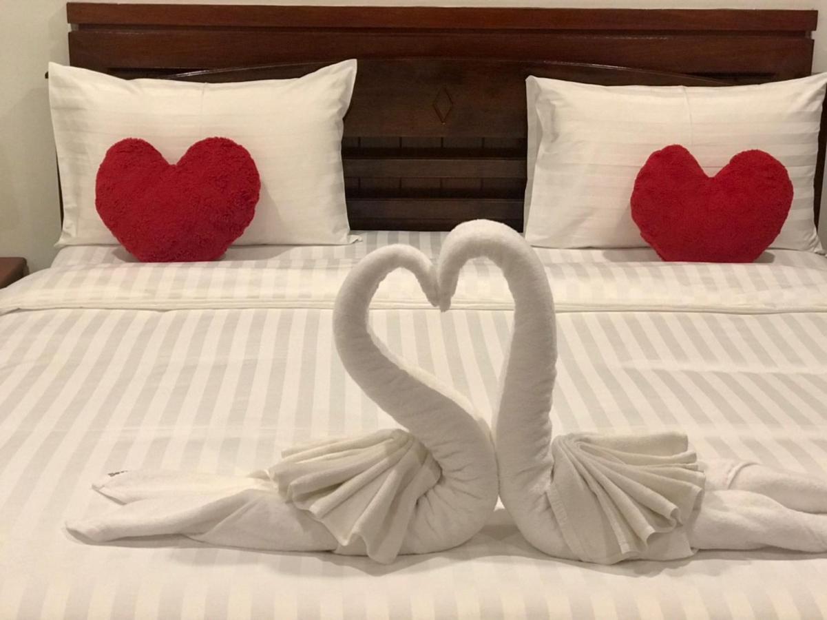 Хостел Benetti House Patong Экстерьер фото