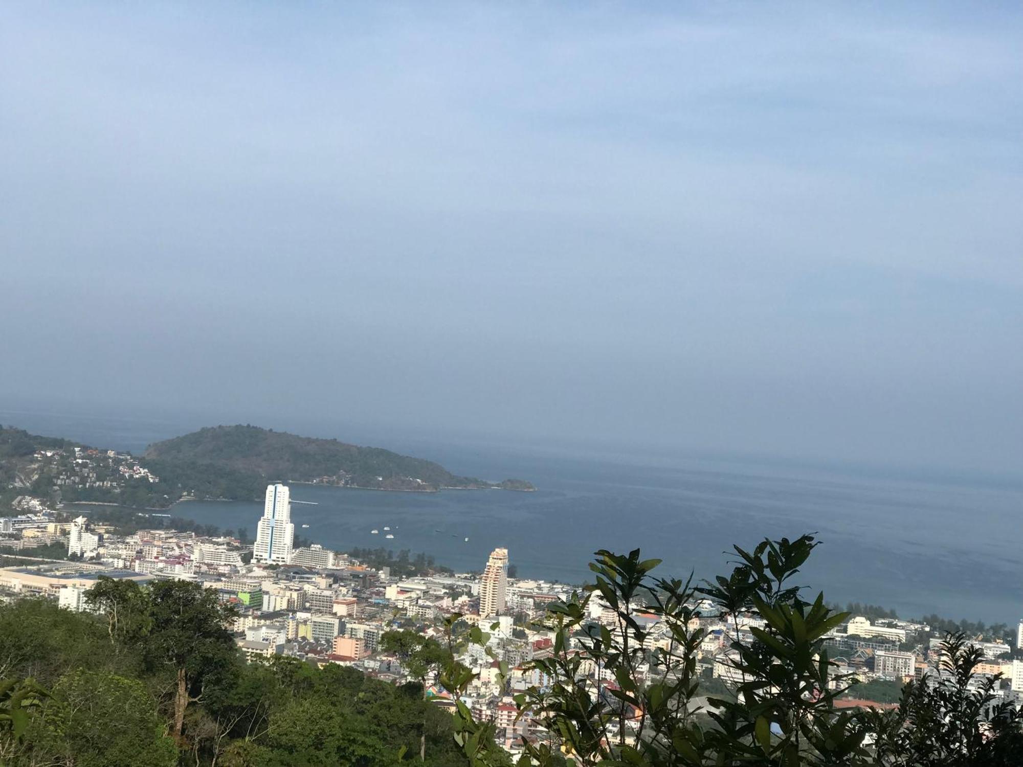 Хостел Benetti House Patong Экстерьер фото