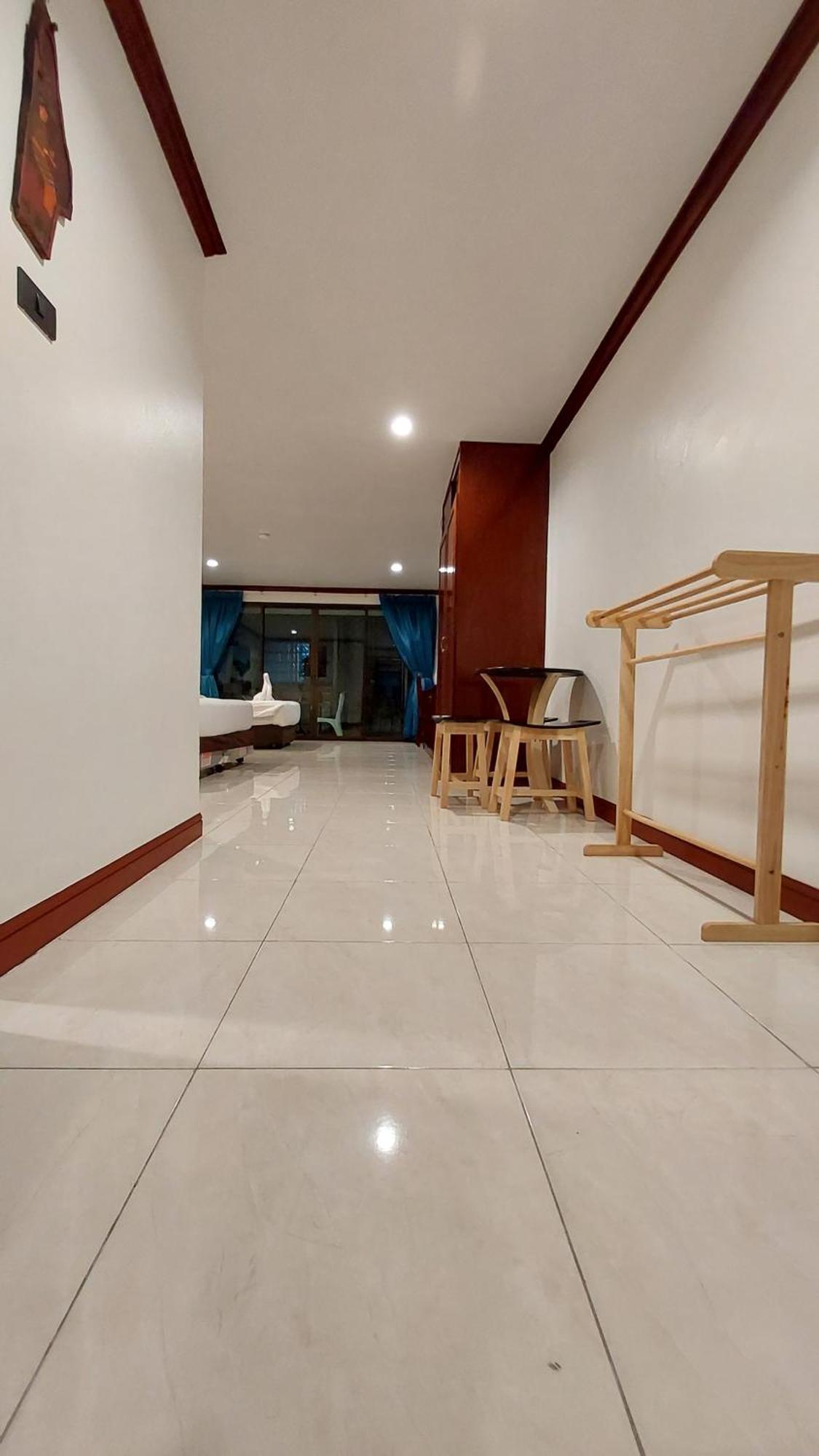 Хостел Benetti House Patong Экстерьер фото