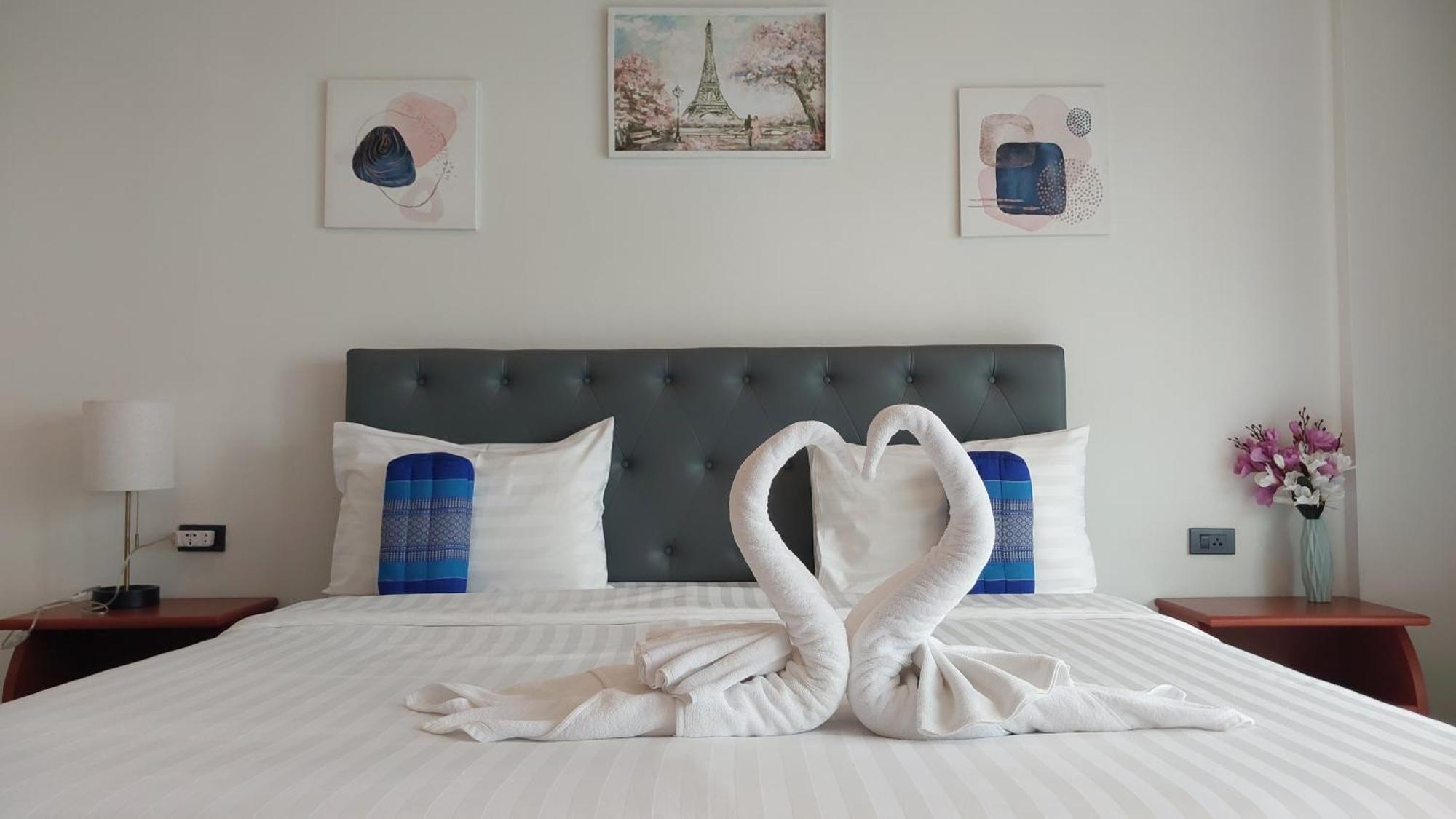 Хостел Benetti House Patong Экстерьер фото